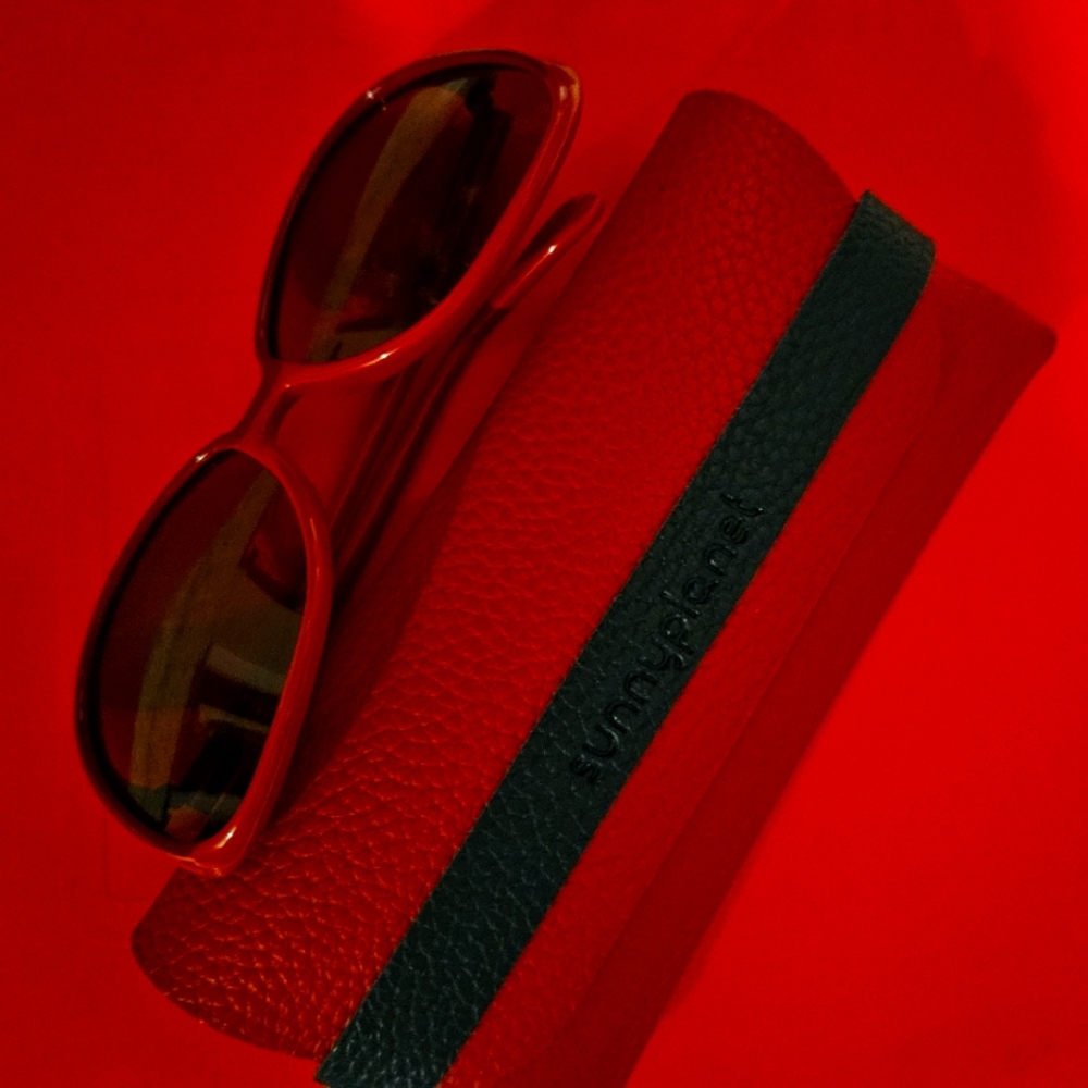Vintage Serengeti sunglasses Corning glass with original case